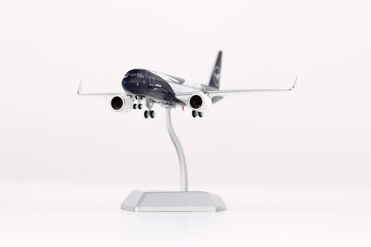 1/400 Lufthansa A320NEO "100 Years" D-AIND A420702 - image 12
