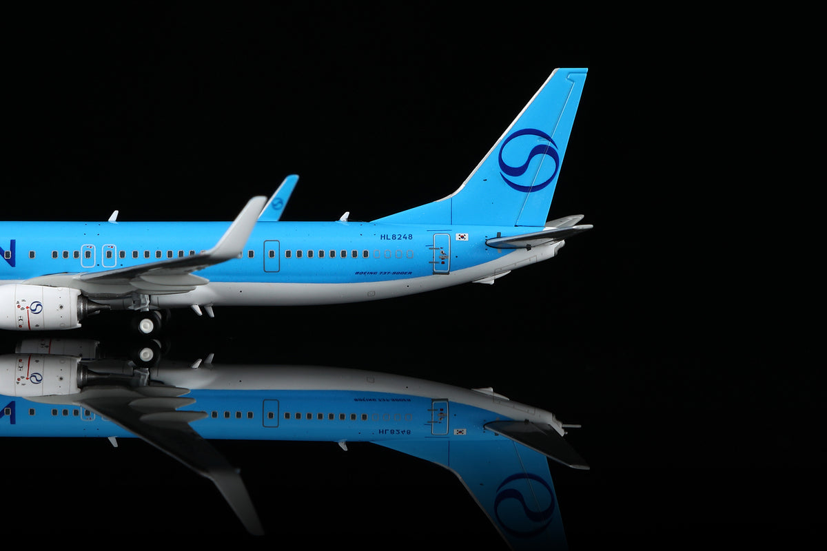 1/400 KOREAN Air "New Colors"B737-900 HL8248 B470401 - image 4