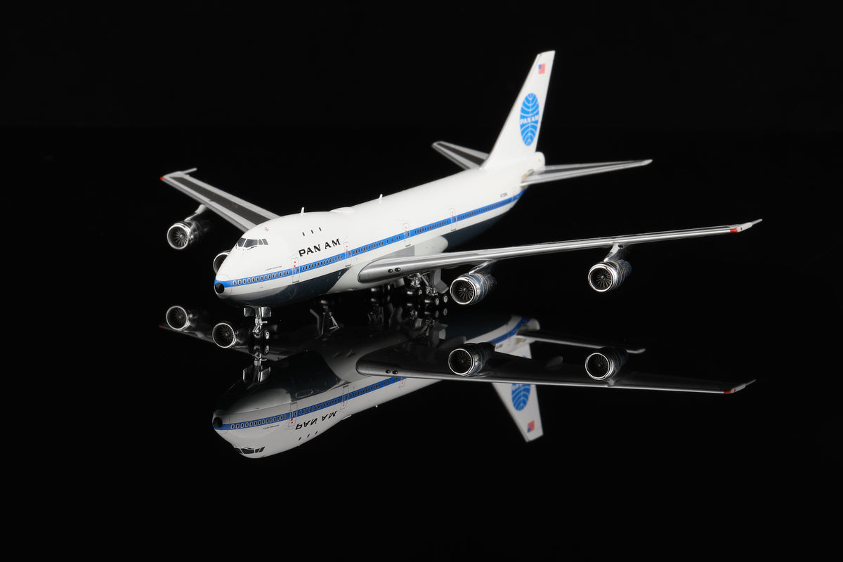 1/400 Pan Am B747-100 "Clipper Constitution" N735PA B551402P - image 8