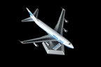 1/400 Pan Am B747-100 "Clipper Crest of the Wave" N748PA B551409P - image 3