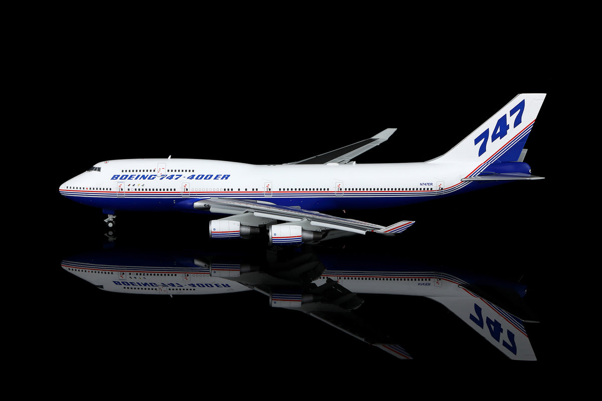1/400 Boeing 747-400 Boeing Company N747ER B611601F Flaps Down - image 2