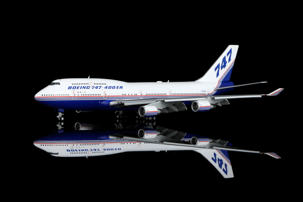 1/400 Boeing 747-400 Boeing Company N747ER B611601F Flaps Down - image 4