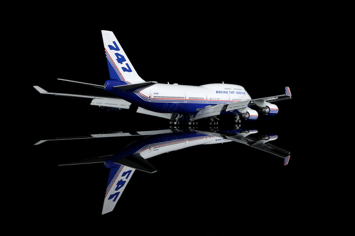 1/400 Boeing 747-400 Boeing Company N747ER B611601F Flaps Down - image 7
