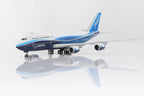 1/400 Boeing Company B747-8 Blue "House livery" B631001 - image 8
