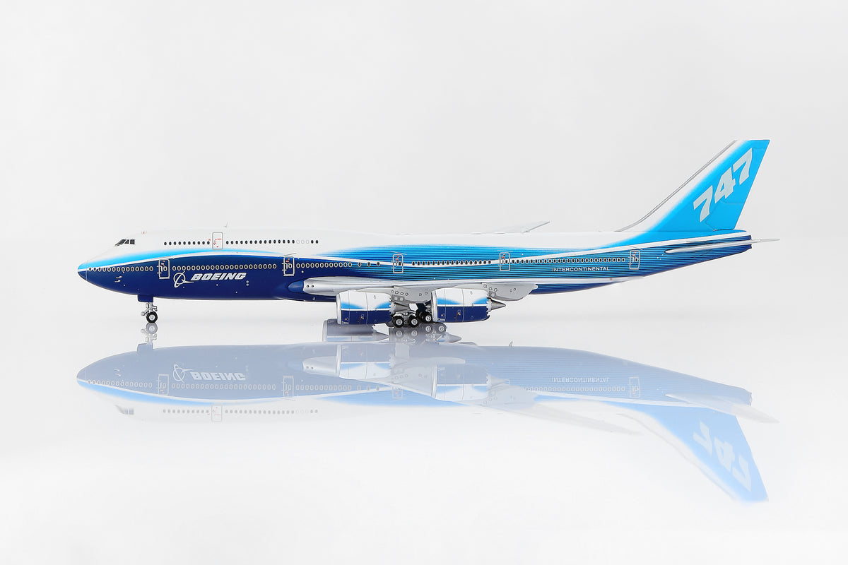 1/400 Boeing Company B747-8 Blue "House livery" B631001F Flaps Down - image 1