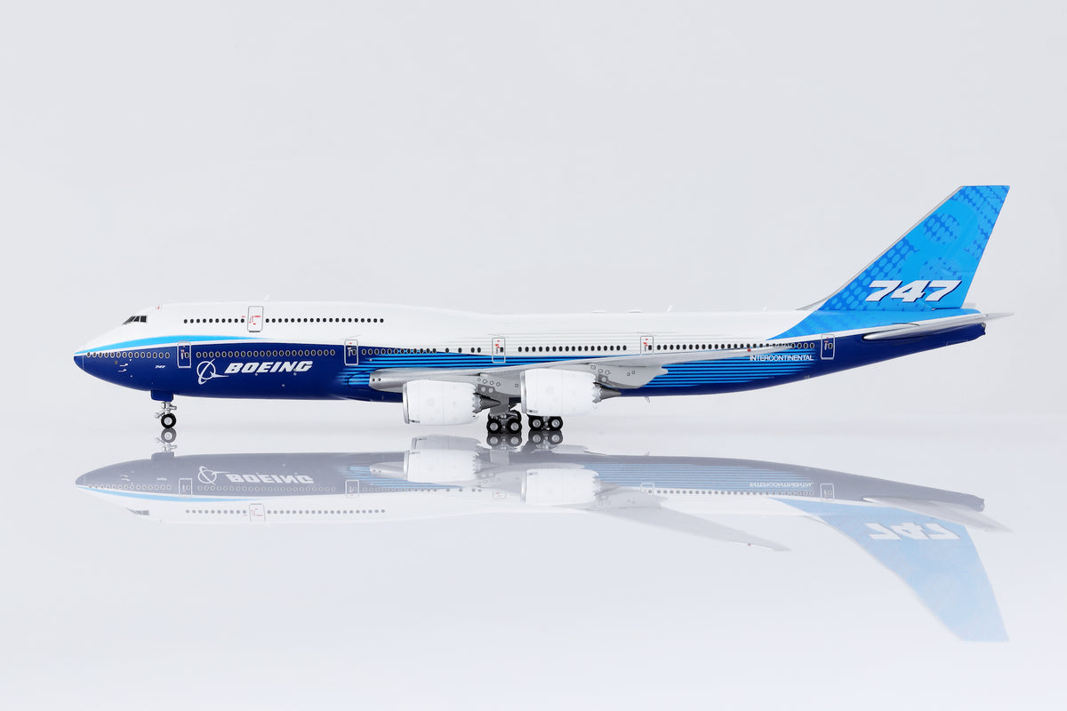 1/400 Boeing Company B747-8 Blue "House livery" B631003 - image 2