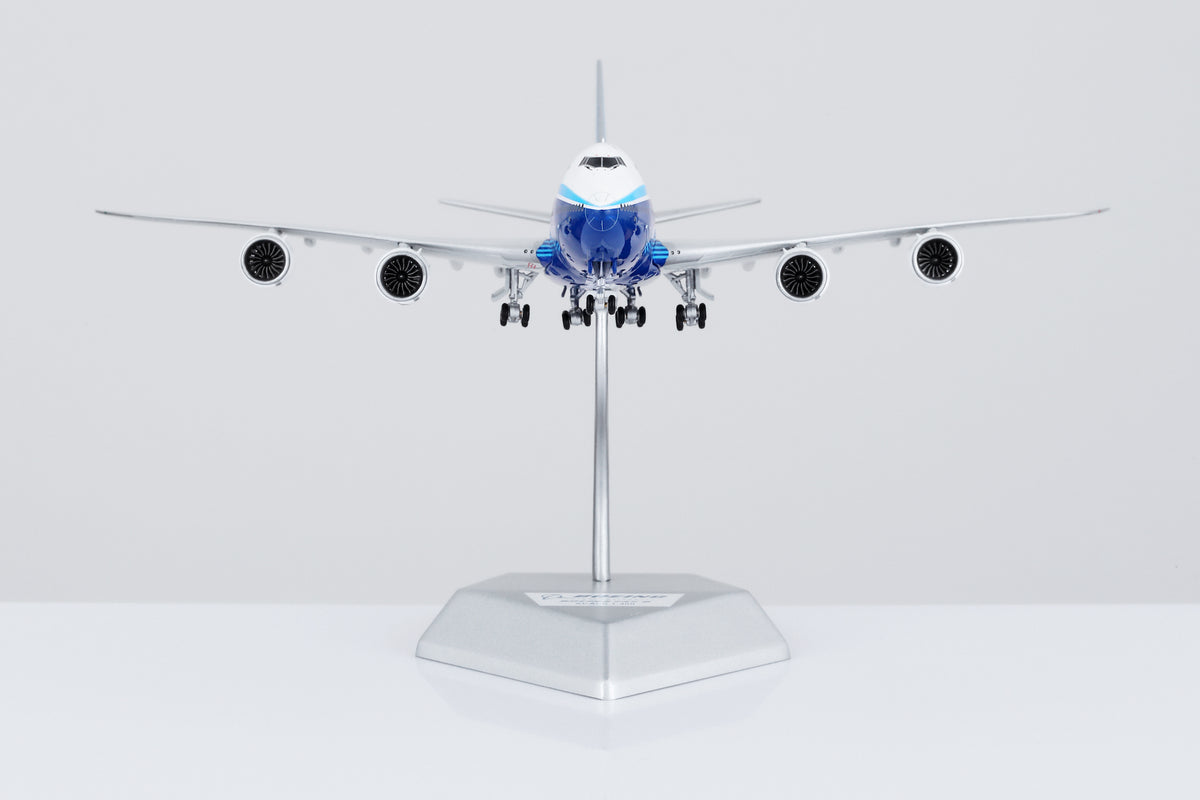 1/400 Boeing Company B747-8 Blue "House livery" B631003 - image 10