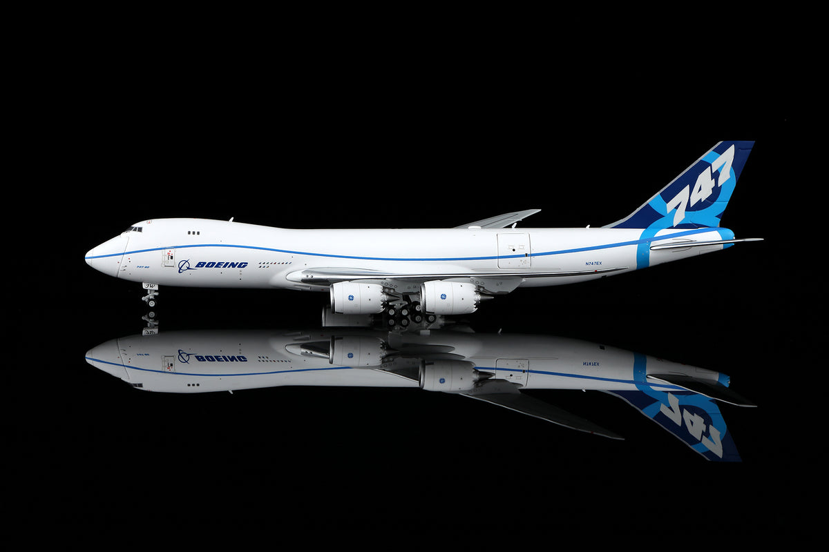 1/400 Boeing Company B747-8F B631004C Interactive Series - image 2