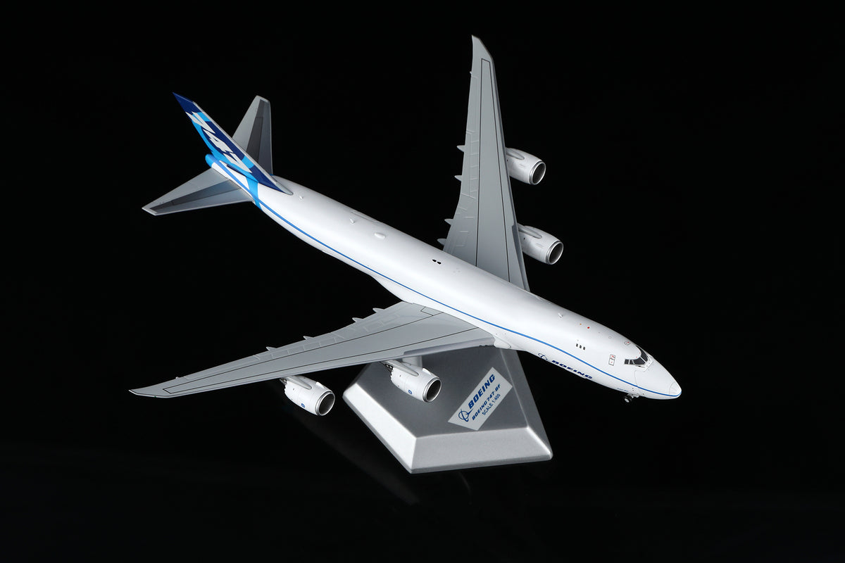 1/400 Boeing Company B747-8F B631004C Interactive Series - image 12
