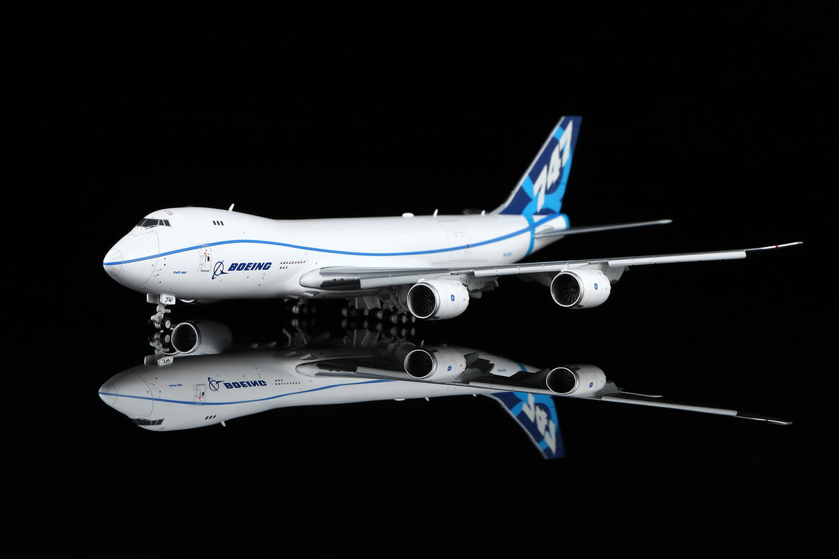 1/400 Boeing Company B747-8F B631004F Flaps Down - image 5