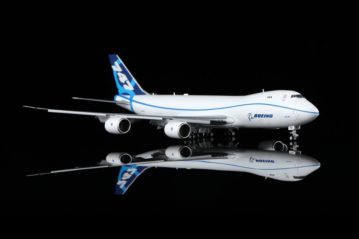 1/400 Boeing Company B747-8F B631004F Flaps Down - image 6
