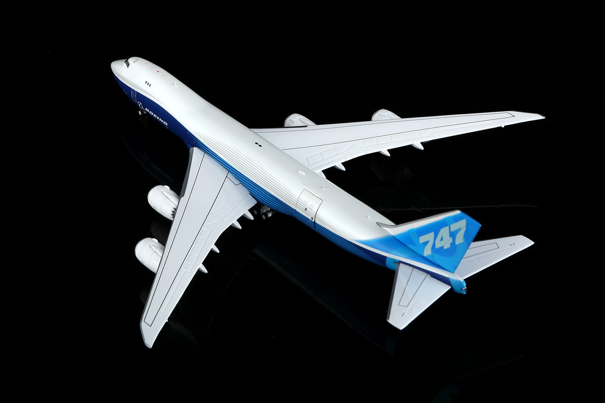1/400 Boeing Company B747-8F B631005C Interactive Series - image 8