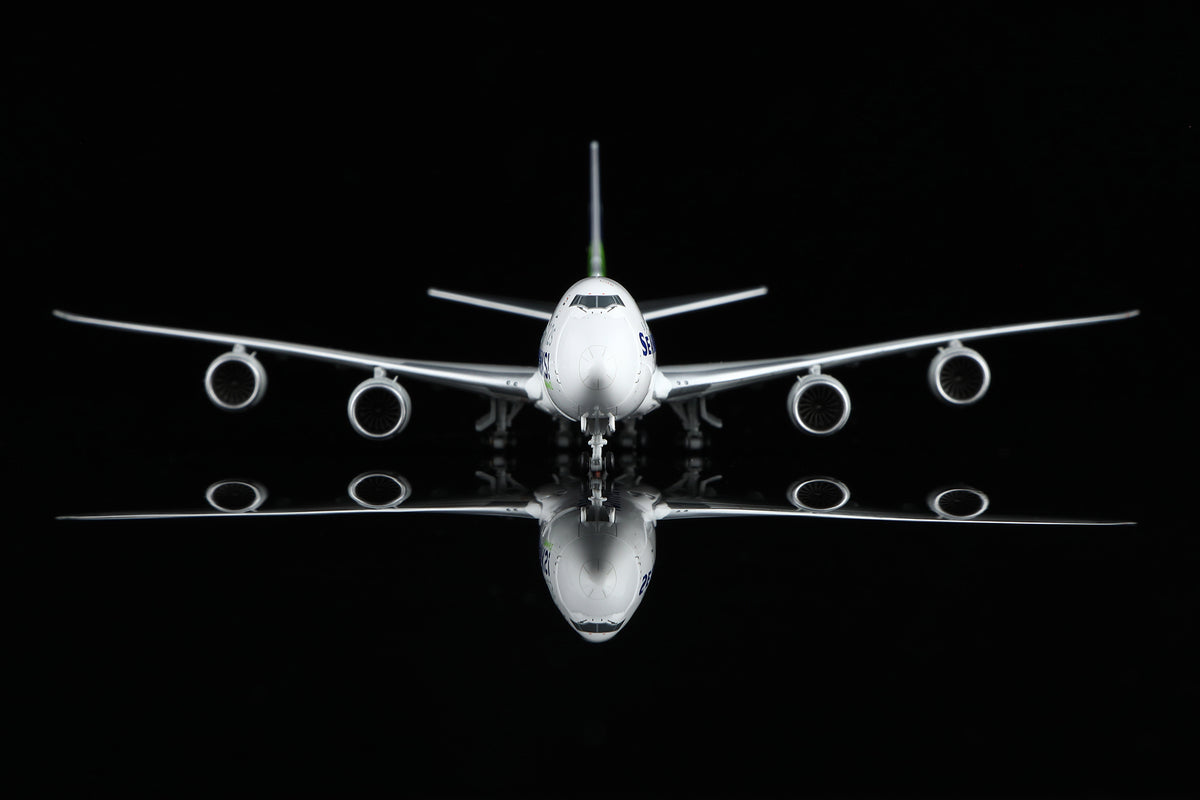 1/400 Boeing Company B747-8FN841BA B631007C Interactive Series - image 2