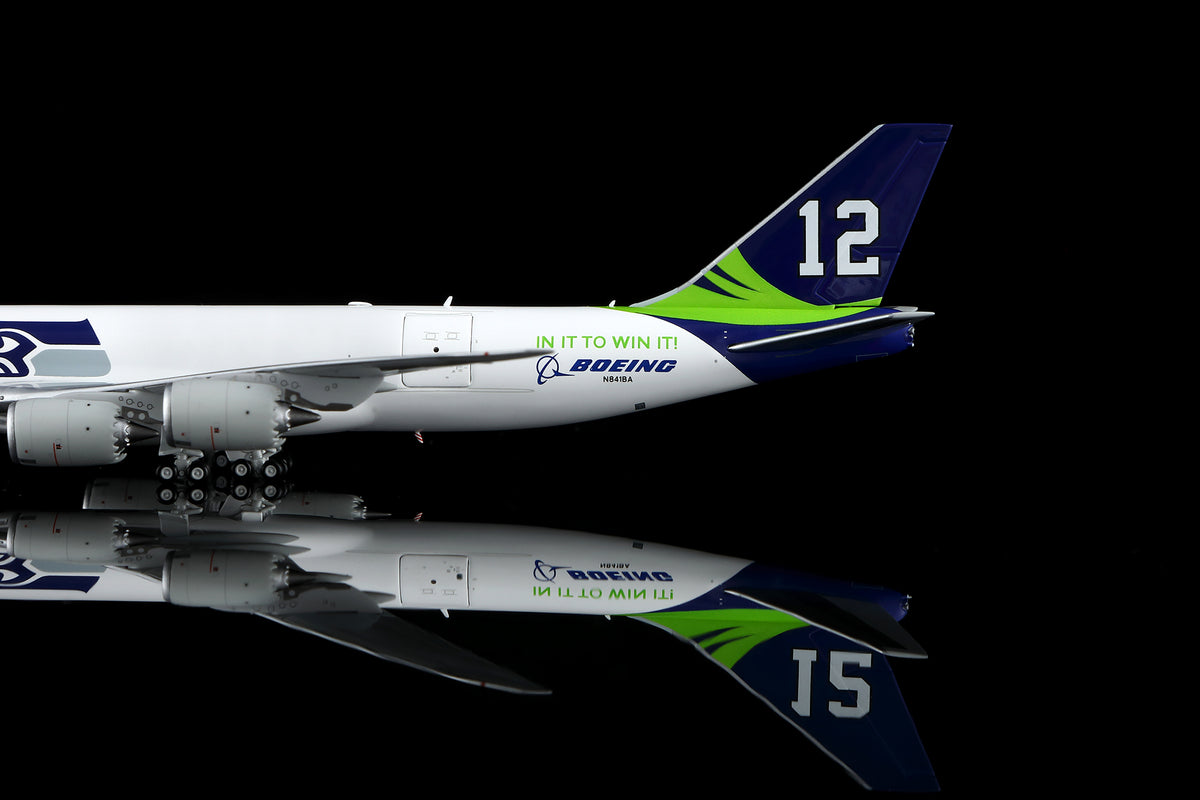1/400 Boeing Company B747-8FN841BA B631007C Interactive Series - image 6