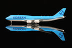 1/400 Korean Air Boeing B747-8 HL7638 "NEW Livery" B631202 - image 3
