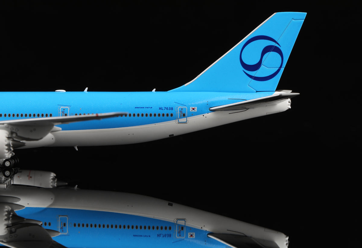 1/400 Korean Air Boeing B747-8 HL7638 "NEW Livery" B631202 - image 5