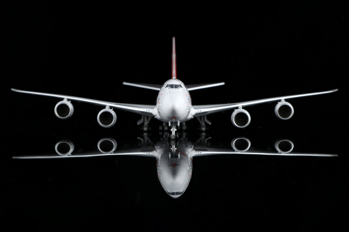 1/400 Cargolux Boeing 747-8F LX-VCC B632001 - image 8