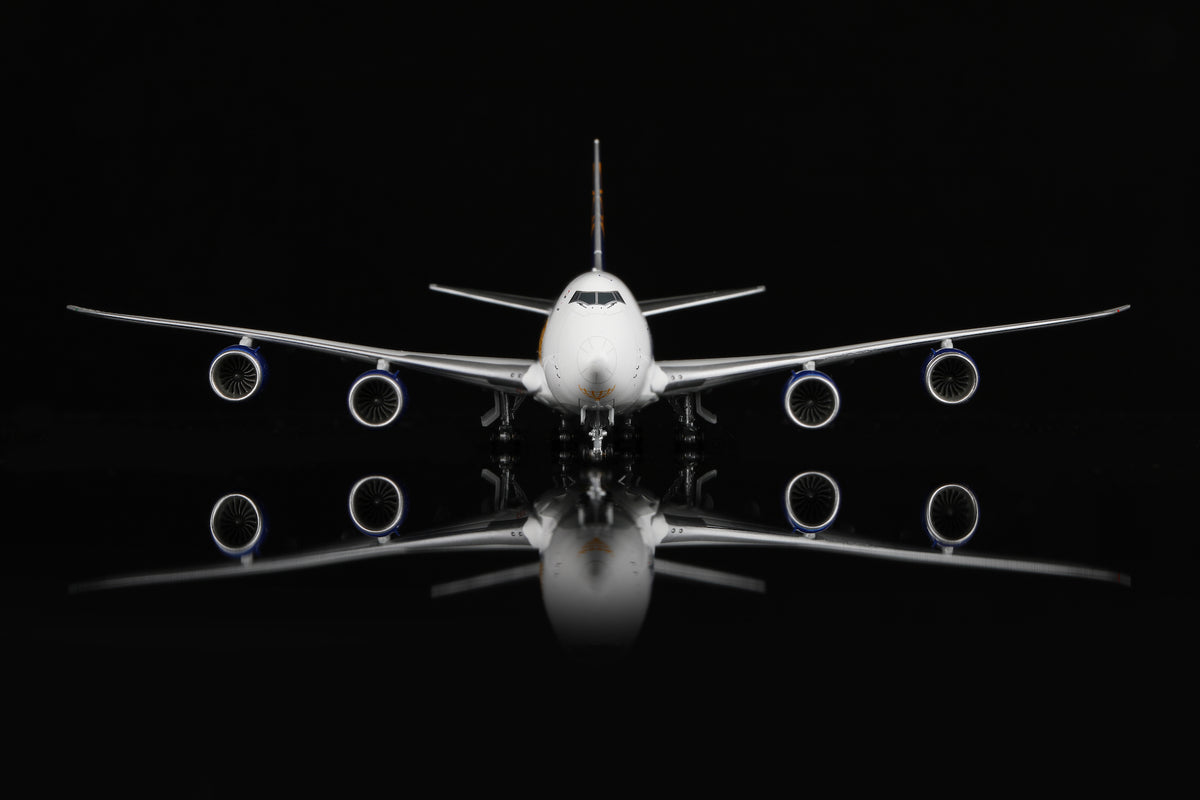 1/400 Atlas Air Boeing B747-8F N854GT B632203 - image 2