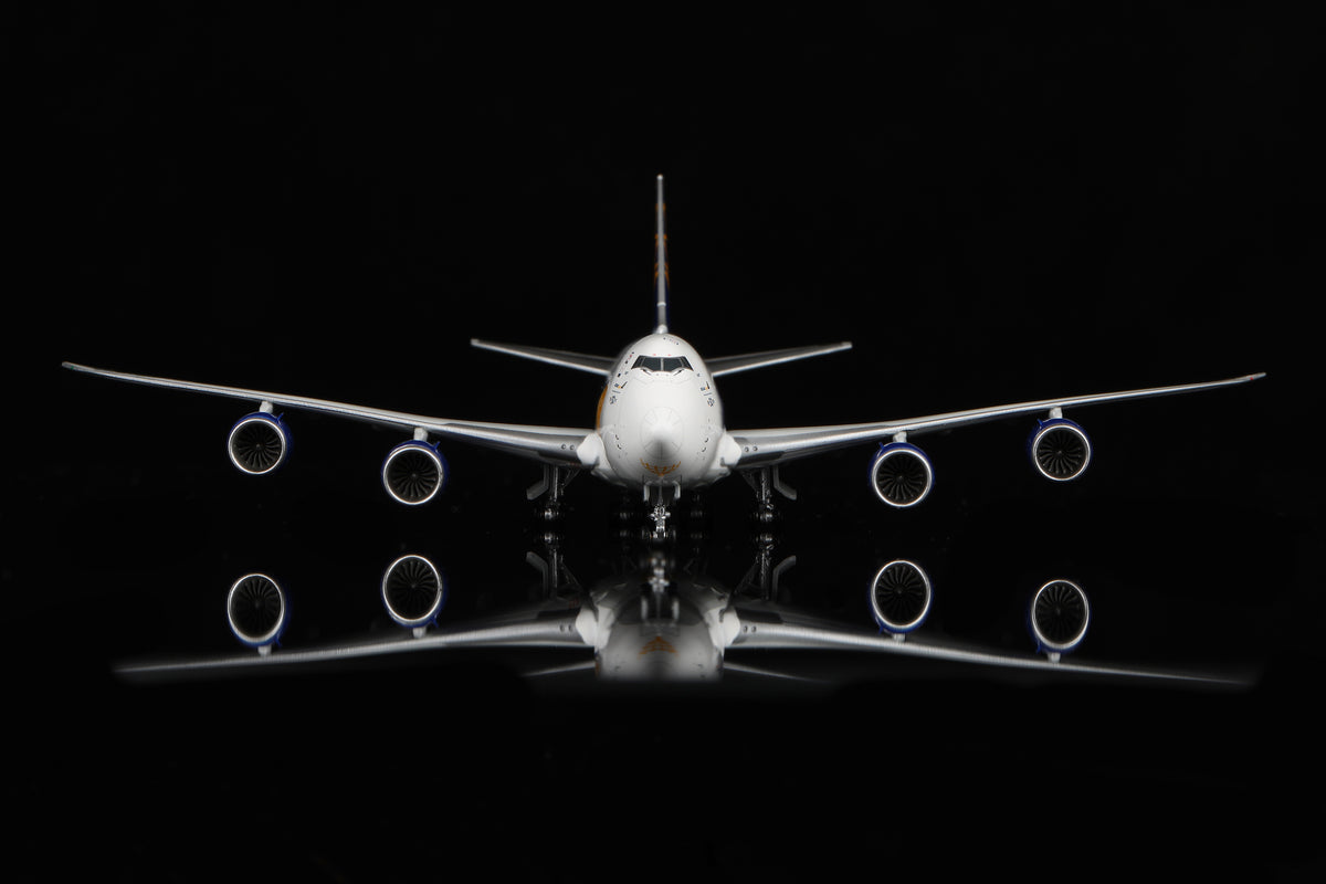 1/400 Atlas Air Boeing B747-8F N860GT B632205 - image 2