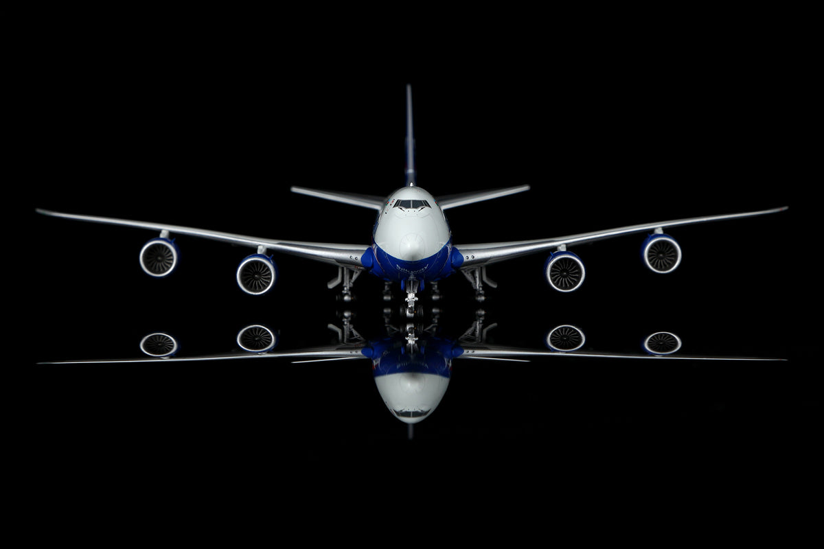 1/400 Silk Way West Airlines B747-8F VQ-BVC B632502 - image 7