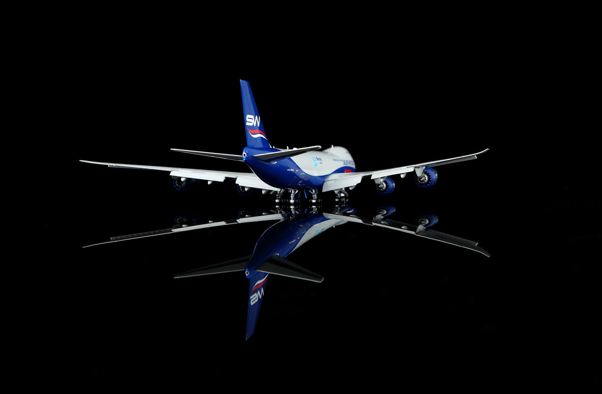 1/400 Silk Way West Airlines B747-8F VQ-BVC B632502F Flaps Down - image 7