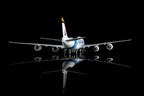 1/400 Hongyuan Group Boeing 747-8F OE-LFC B633001C Interactive Series - image 10