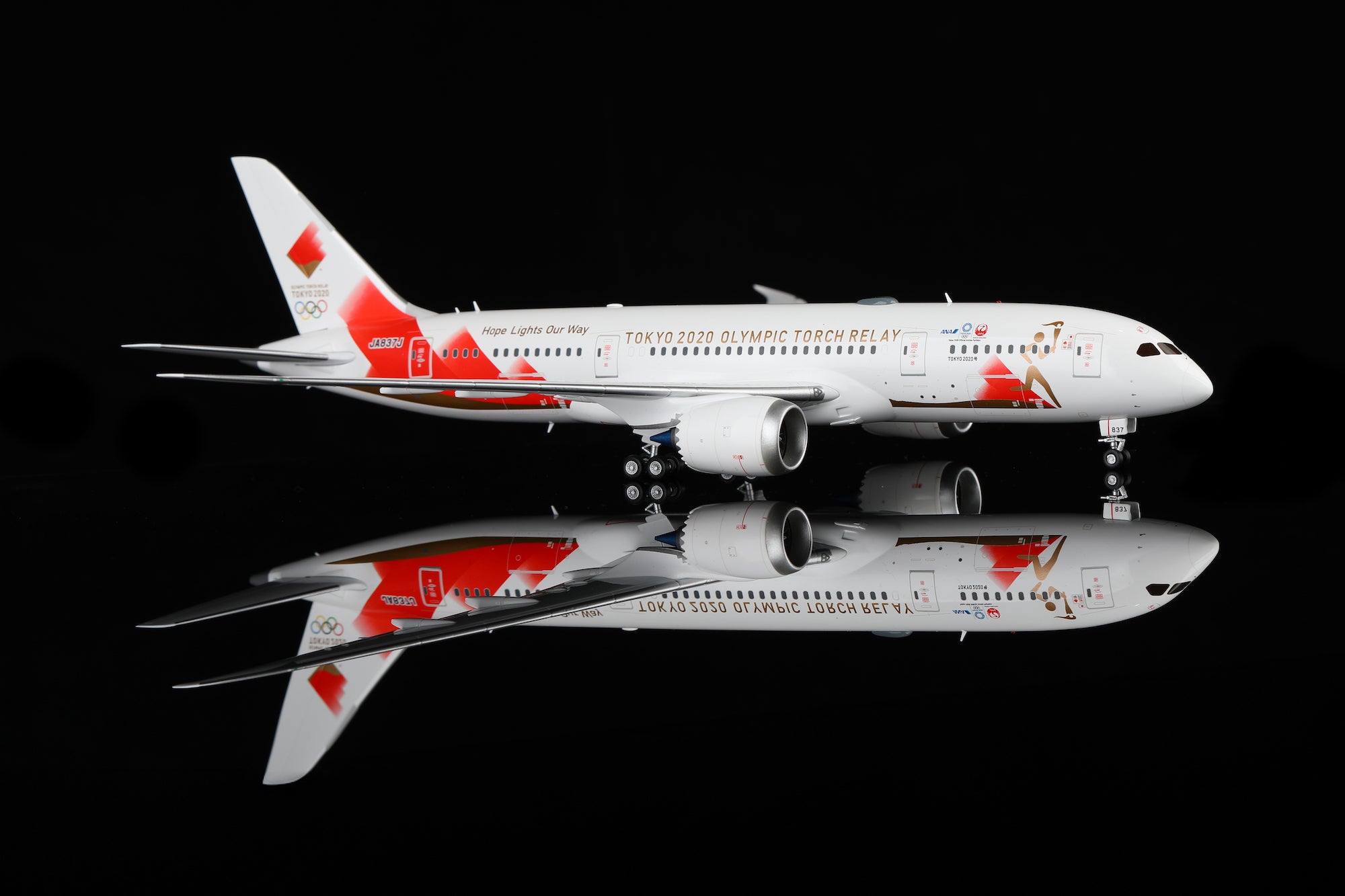 Japan Airlines B787-8 JA837J "Torch Relay" diecast aircraft model