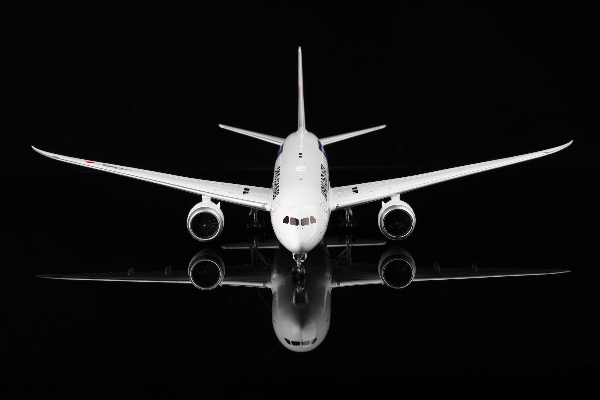 Japan Airlines B787-8 JA841J "Spirit of Victory" diecast aircraft model