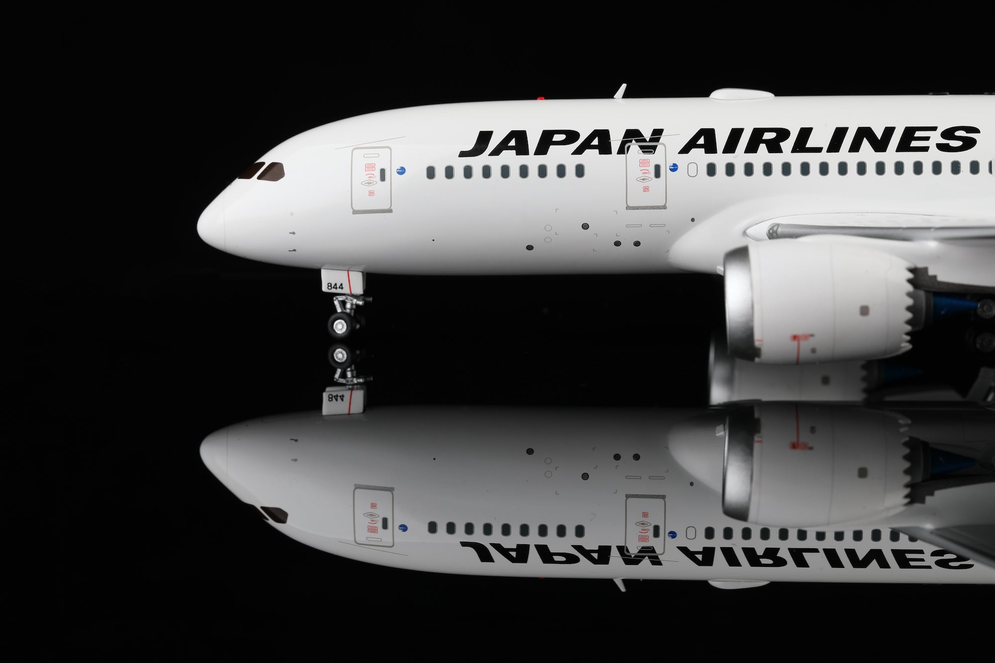 Japan Airlines B787-8 JA844J diecast aircraft model