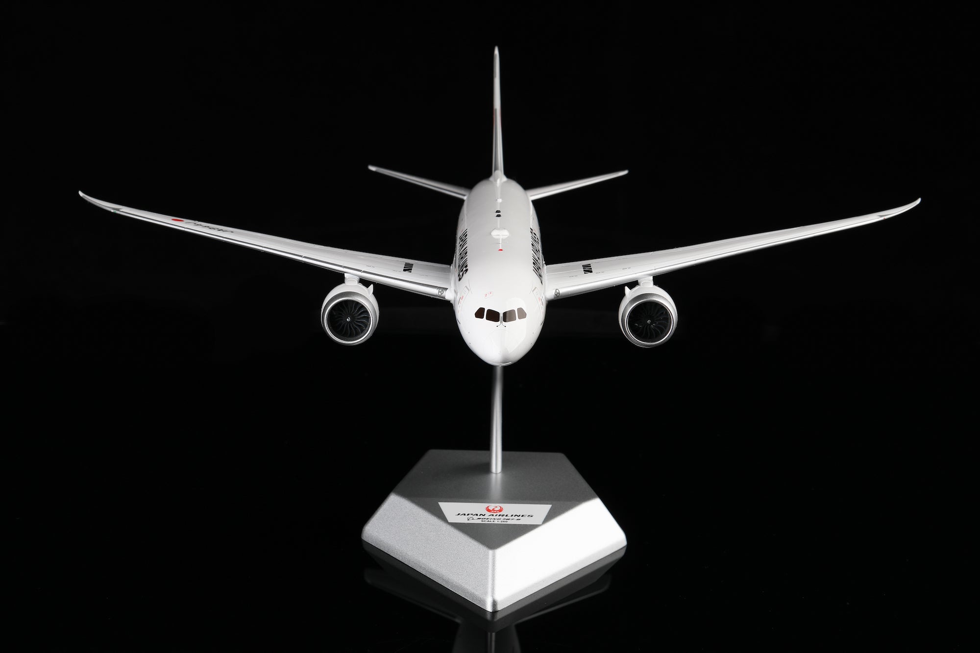 Japan Airlines B787-8 JA844J diecast aircraft model