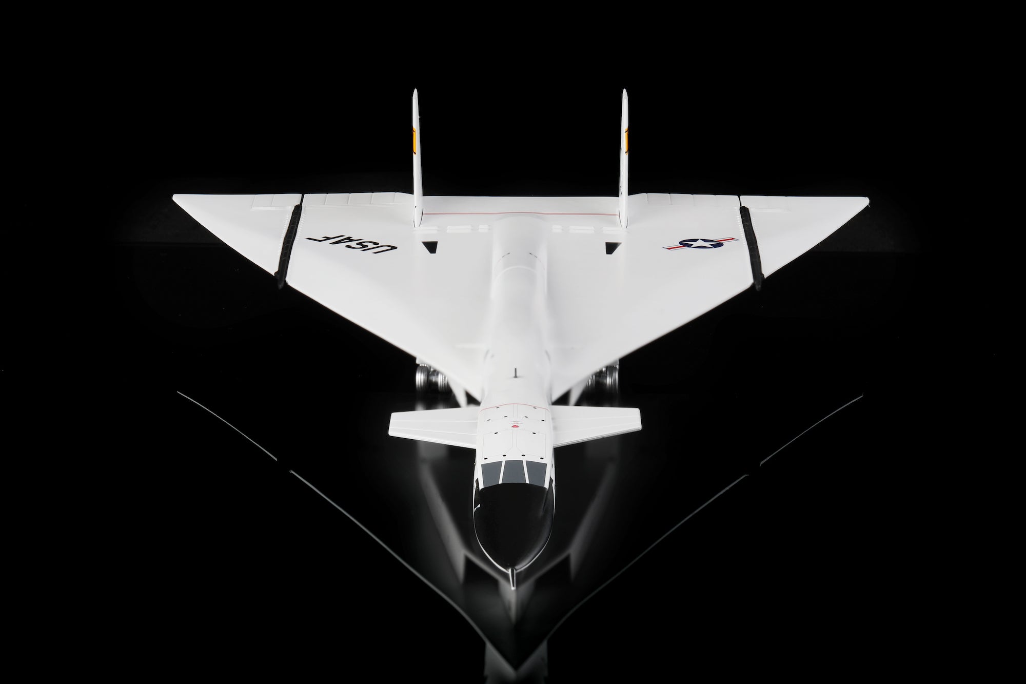 United States Air Force XB-70 20001 "The United States Air Force Museum Livery" diecast aircraft model