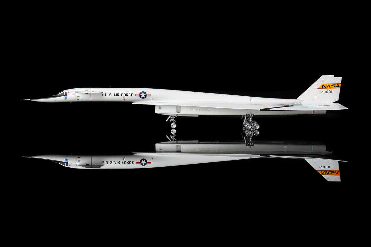 United States Air Force XB-70 20001 "The United States Air Force Museum Livery" diecast aircraft model