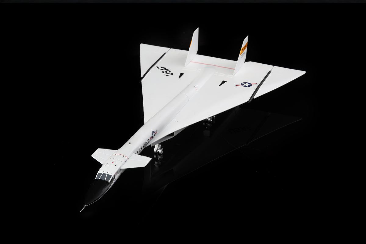 United States Air Force XB-70 20001 "The United States Air Force Museum Livery" diecast aircraft model