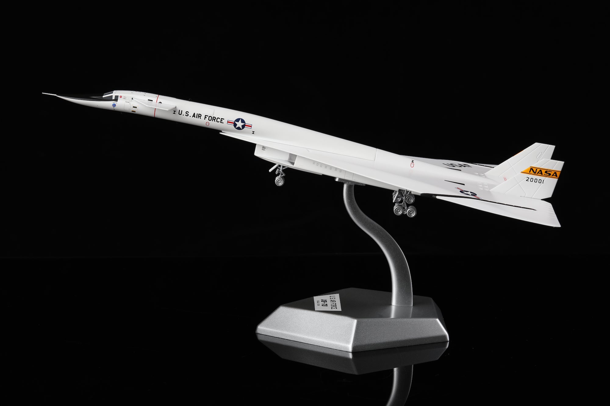 United States Air Force XB-70 20001 "The United States Air Force Museum Livery" diecast aircraft model