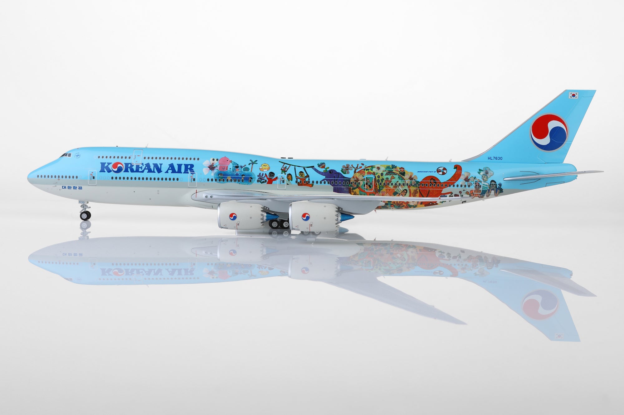 Korean Air B747-8 HL7630 "11th Children's Drawing Contest Livery" diecast aircraft model