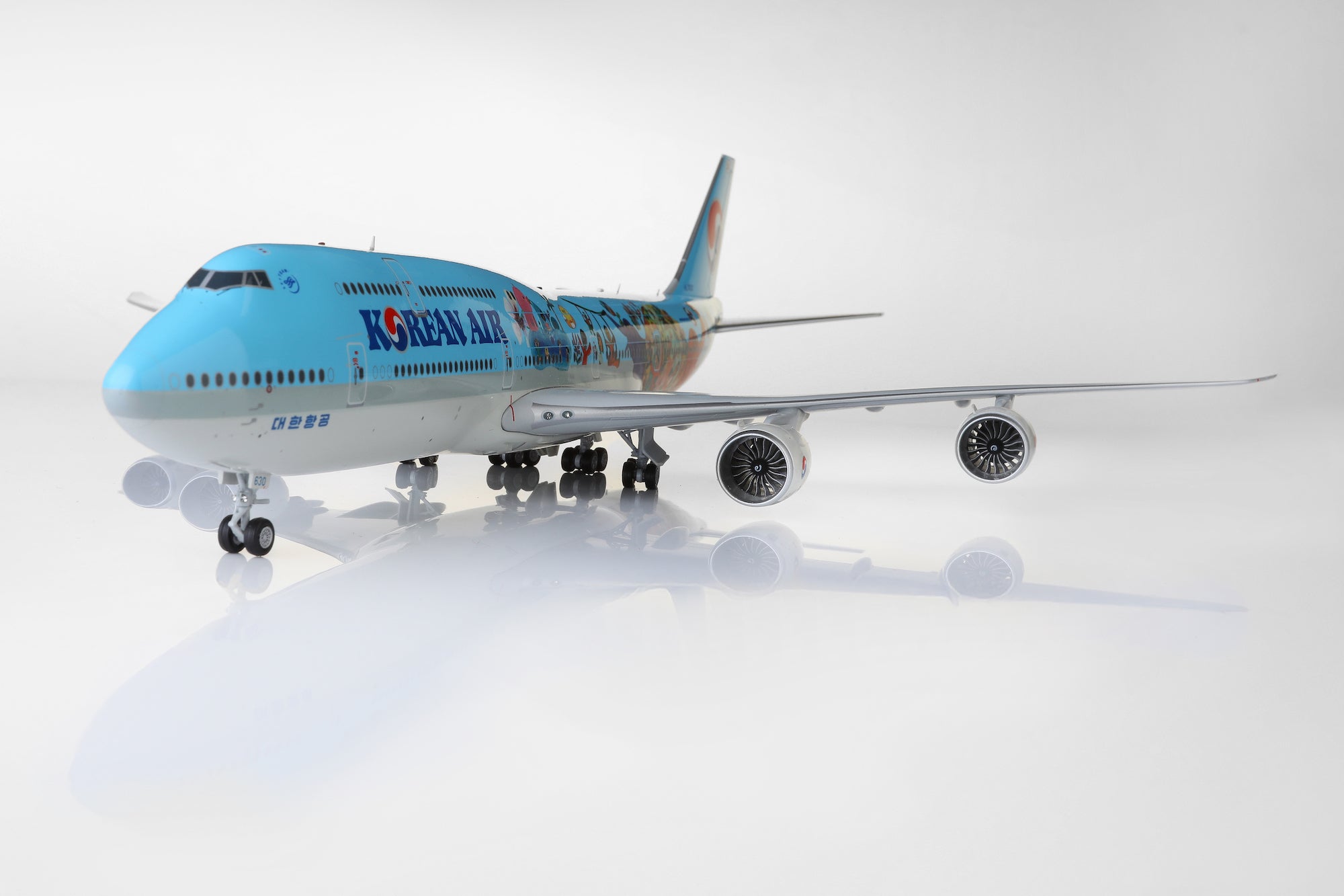 Korean Air B747-8 HL7630 "11th Children's Drawing Contest Livery" diecast aircraft model