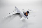 Lufthansa B747-8 D-ABYU diecast aircraft model