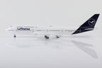 Lufthansa B747-8 D-ABYA diecast aircraft model