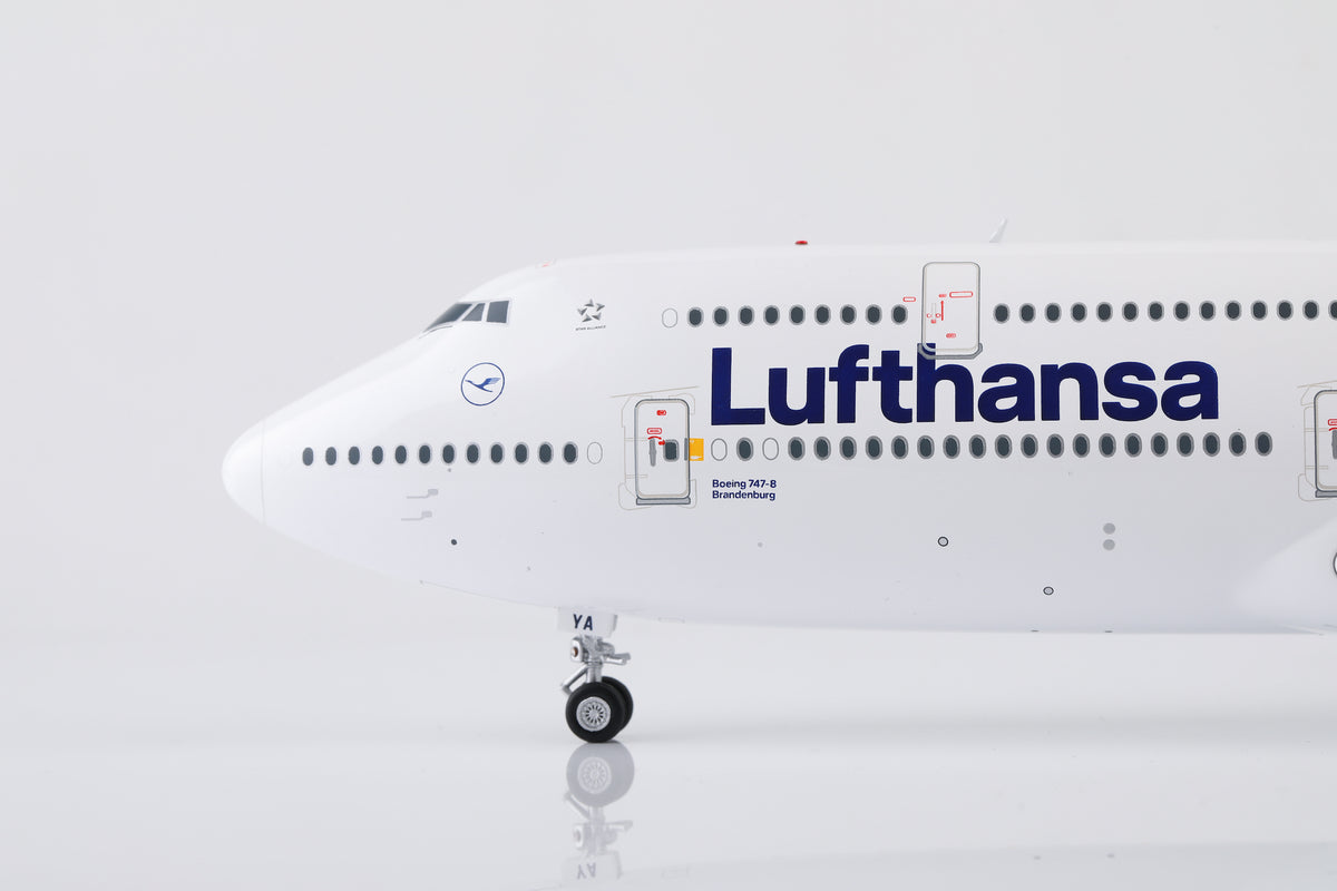 Lufthansa B747-8 D-ABYA diecast aircraft model
