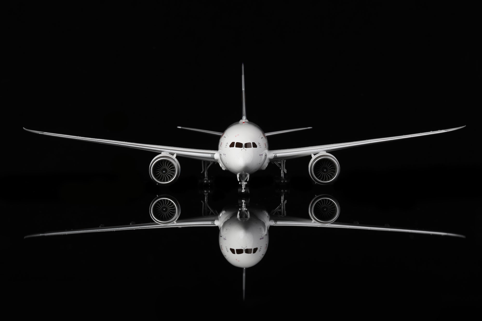 Thai Airways B787-8 HS-TQF diecast aircraft model