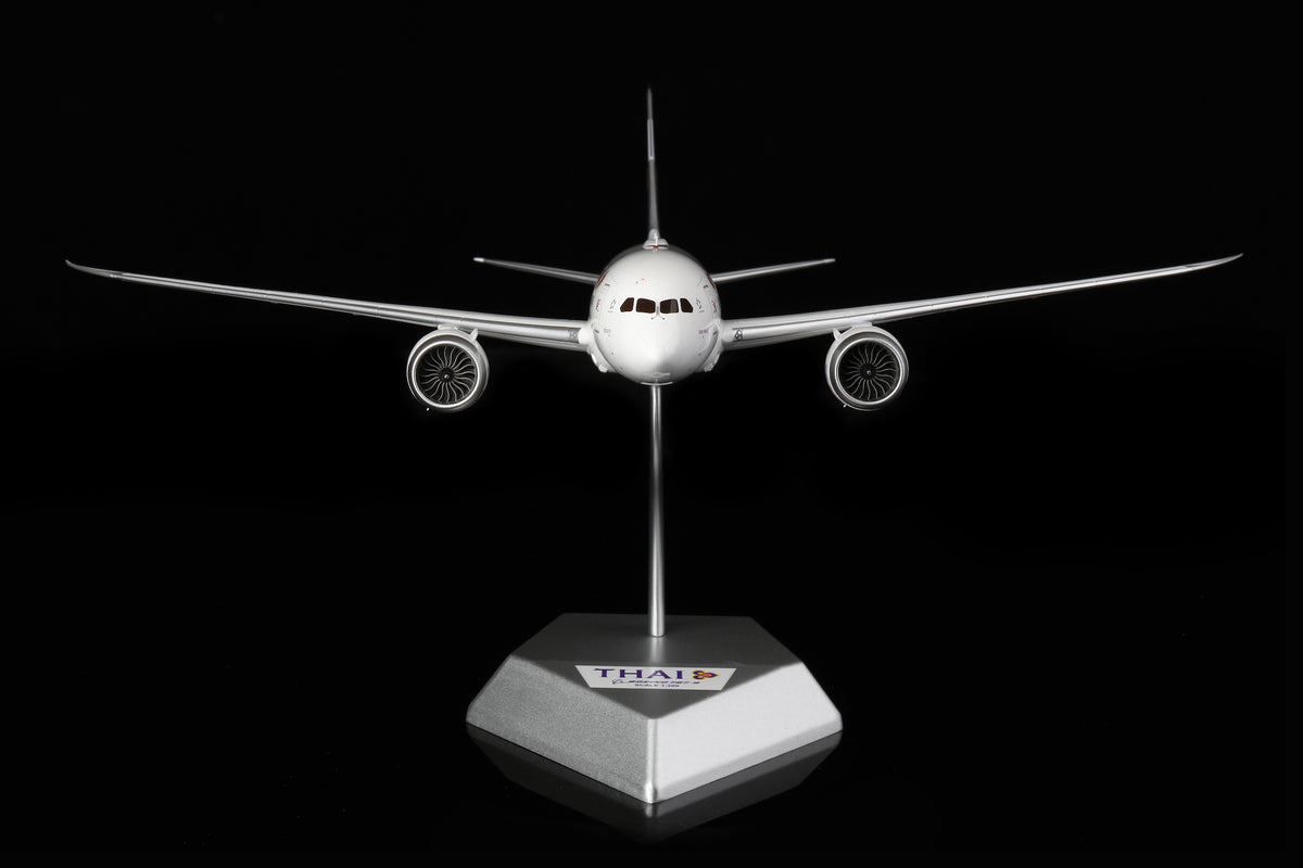 Thai Airways B787-8 HS-TQF diecast aircraft model