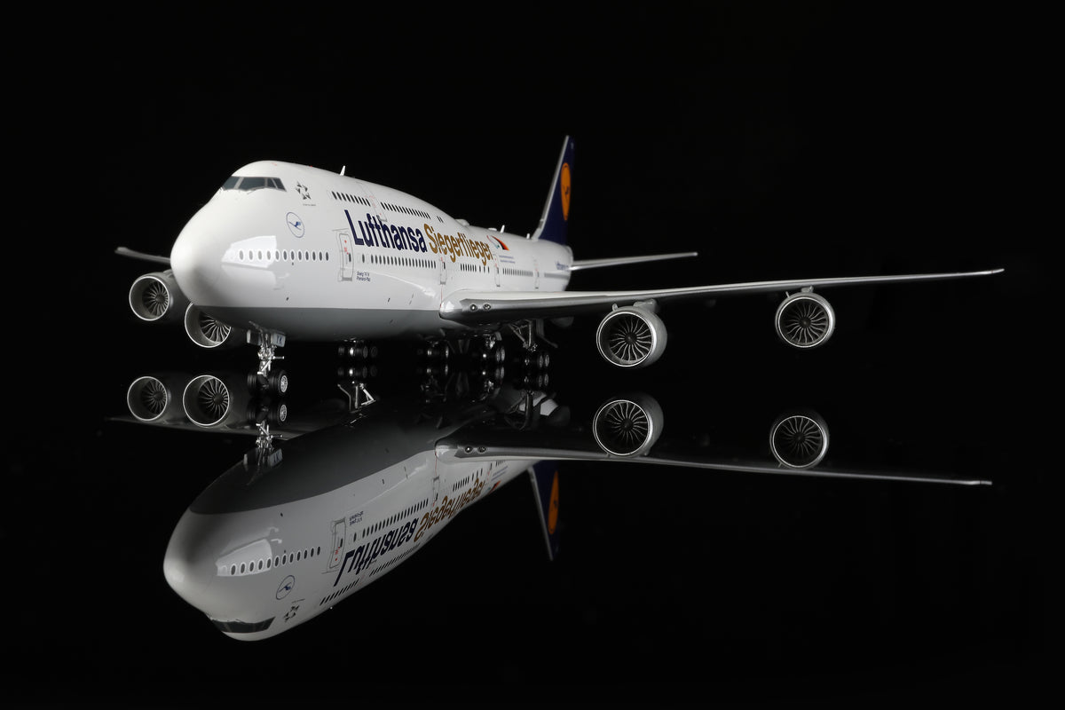 Lufthansa B747-8 D-ABYK diecast aircraft model