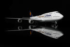 Lufthansa B747-8 D-ABYK diecast aircraft model