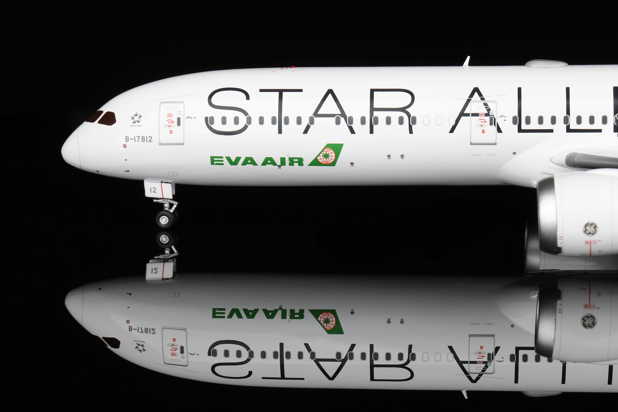 EVA Air B787-10 B-17812 "star Alliance Livery" diecast aircraft model
