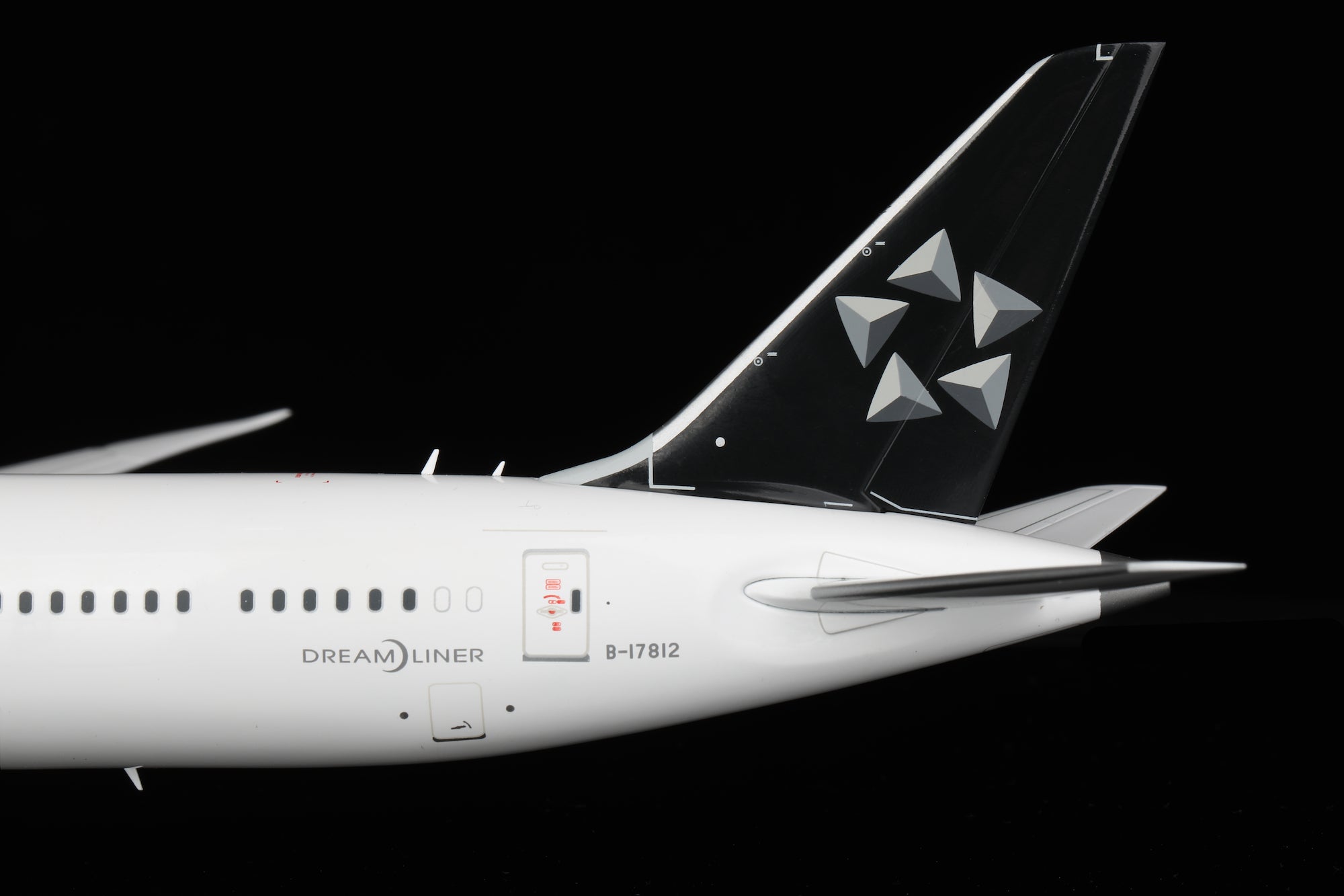 EVA Air B787-10 B-17812 "star Alliance Livery" diecast aircraft model