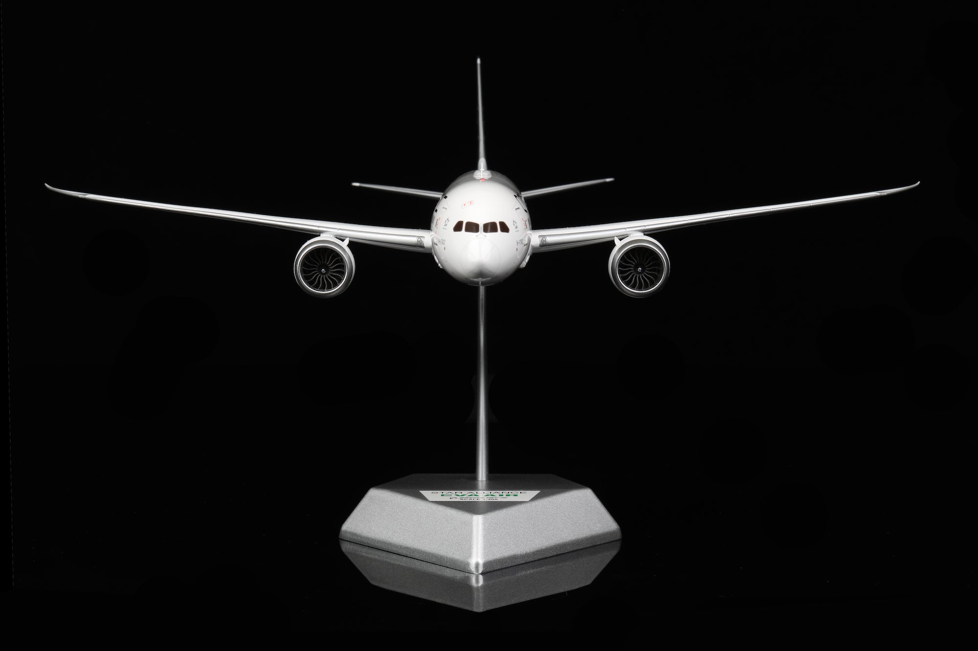 EVA Air B787-10 B-17812 "star Alliance Livery" diecast aircraft model