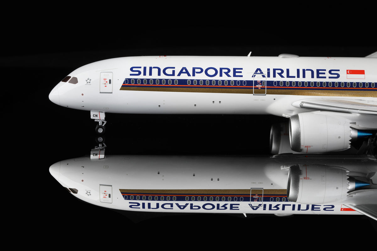 Singapore Airlines B787-10 9V-SCN diecast aircraft model