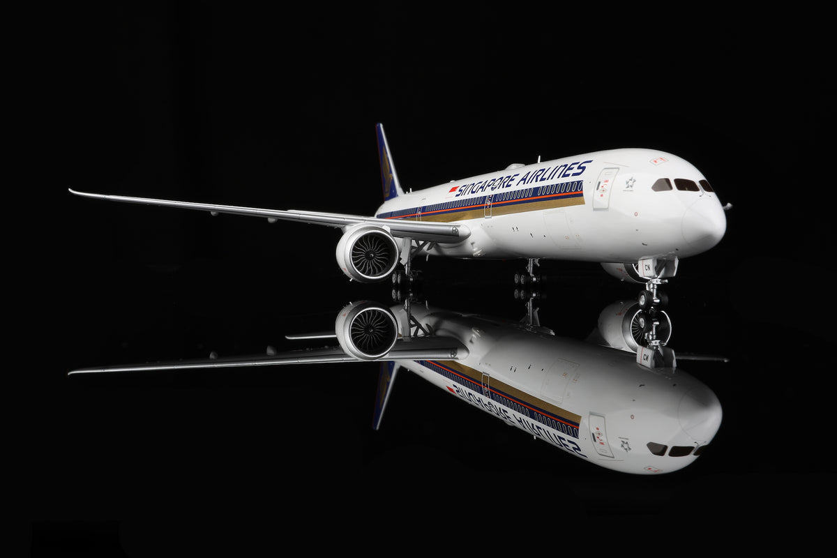 Singapore Airlines B787-10 9V-SCN diecast aircraft model