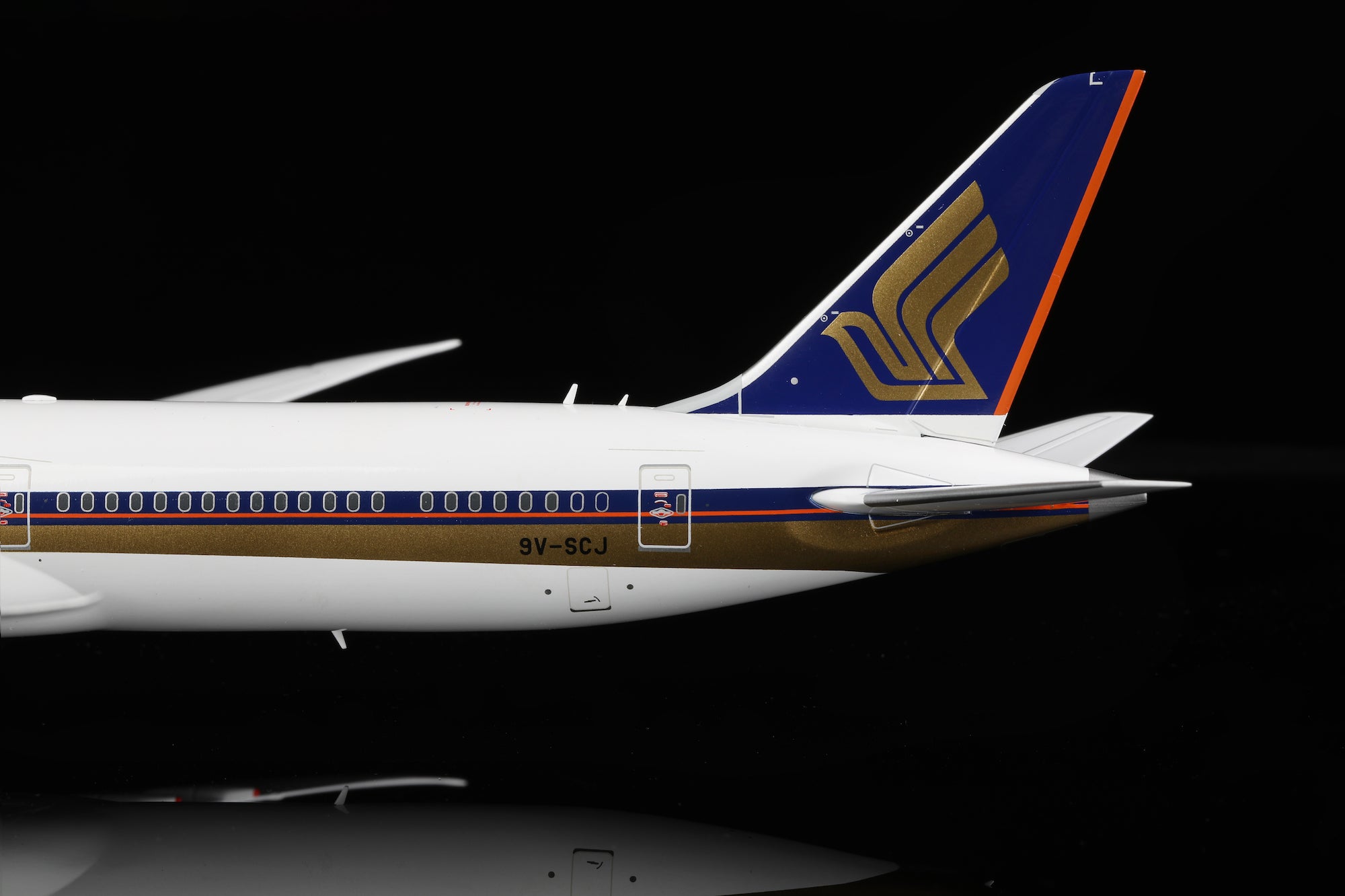 Singapore Airlines B787-10 9V-SCJ diecast aircraft model