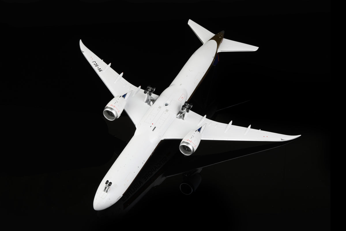 Singapore Airlines B787-10 9V-SCJ diecast aircraft model
